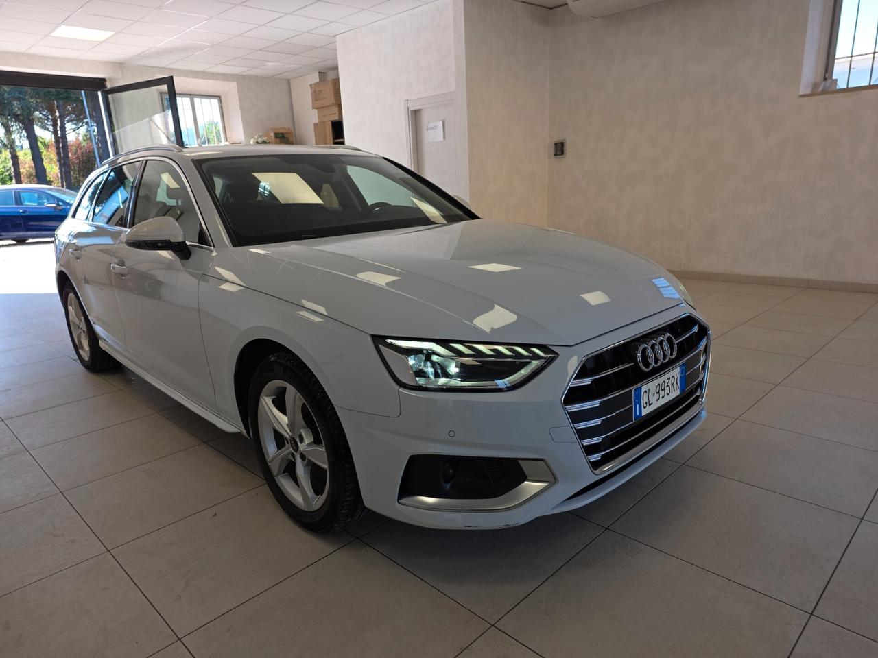 Audi A4 Avant 35 TDI/163 CV S tronic Business Advanced