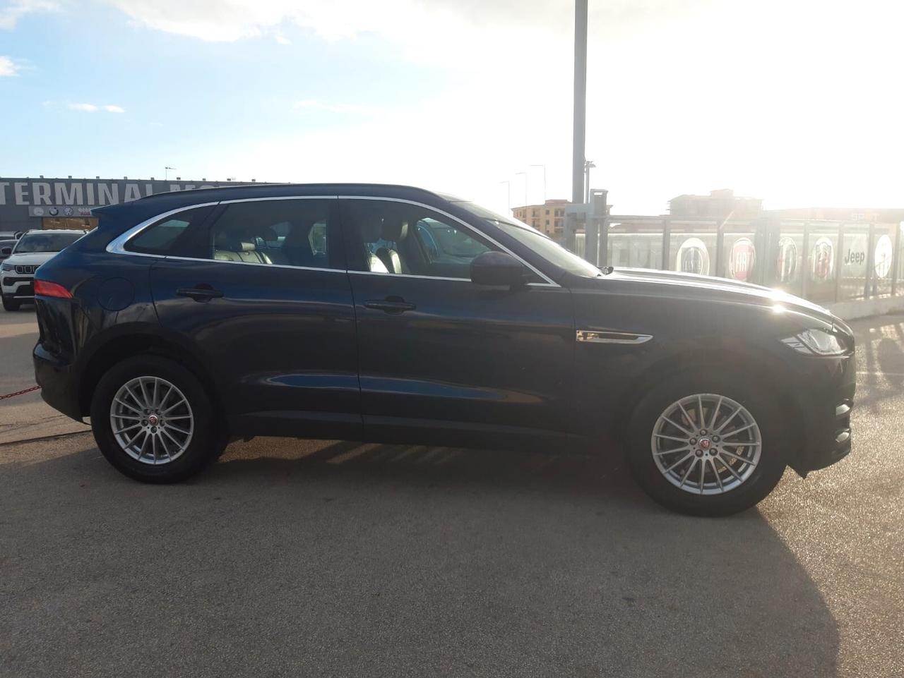 Jaguar F-Pace 2.0 D 180 CV AWD aut. Prestige