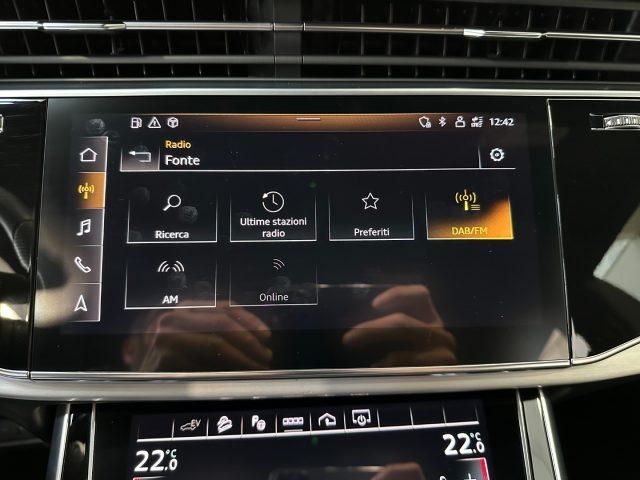 AUDI Q8 55 TFSI e Plug-in quattro S line -22" - B&O - FULL
