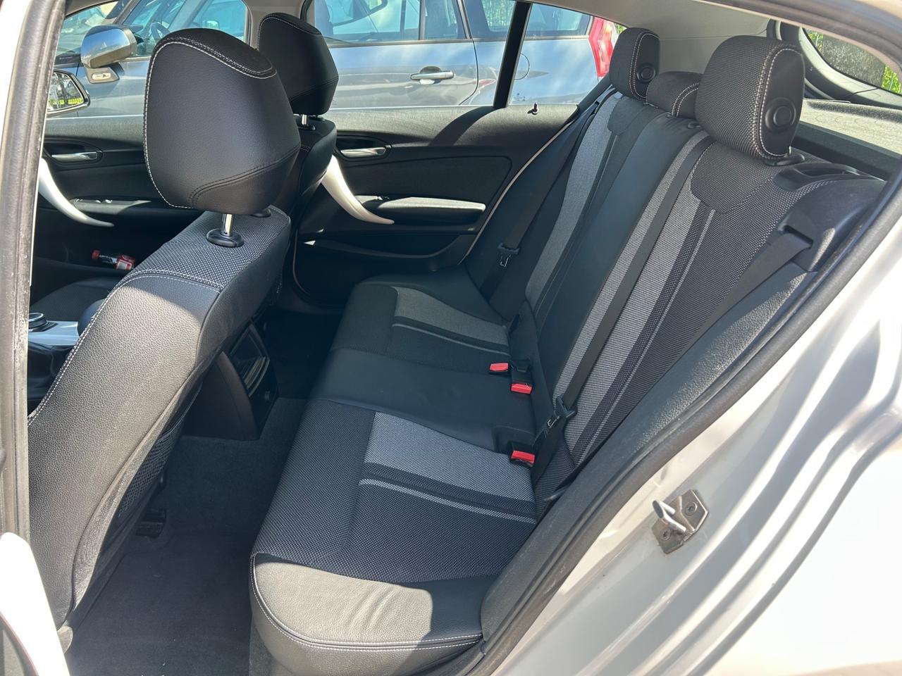 Bmw 116 116d 5p. Urban