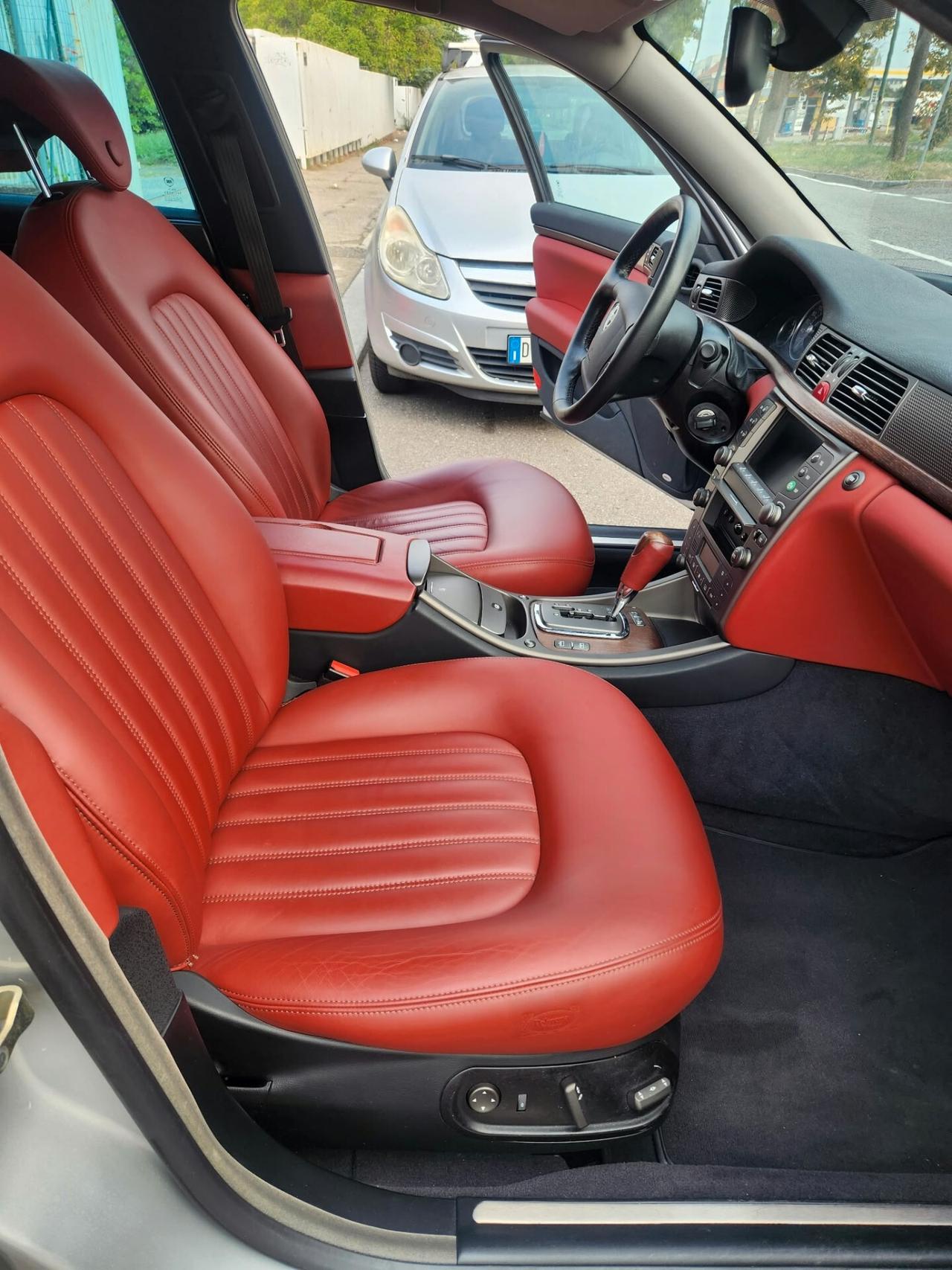 Lancia Thesis 2.4 JTD 20V aut. 100