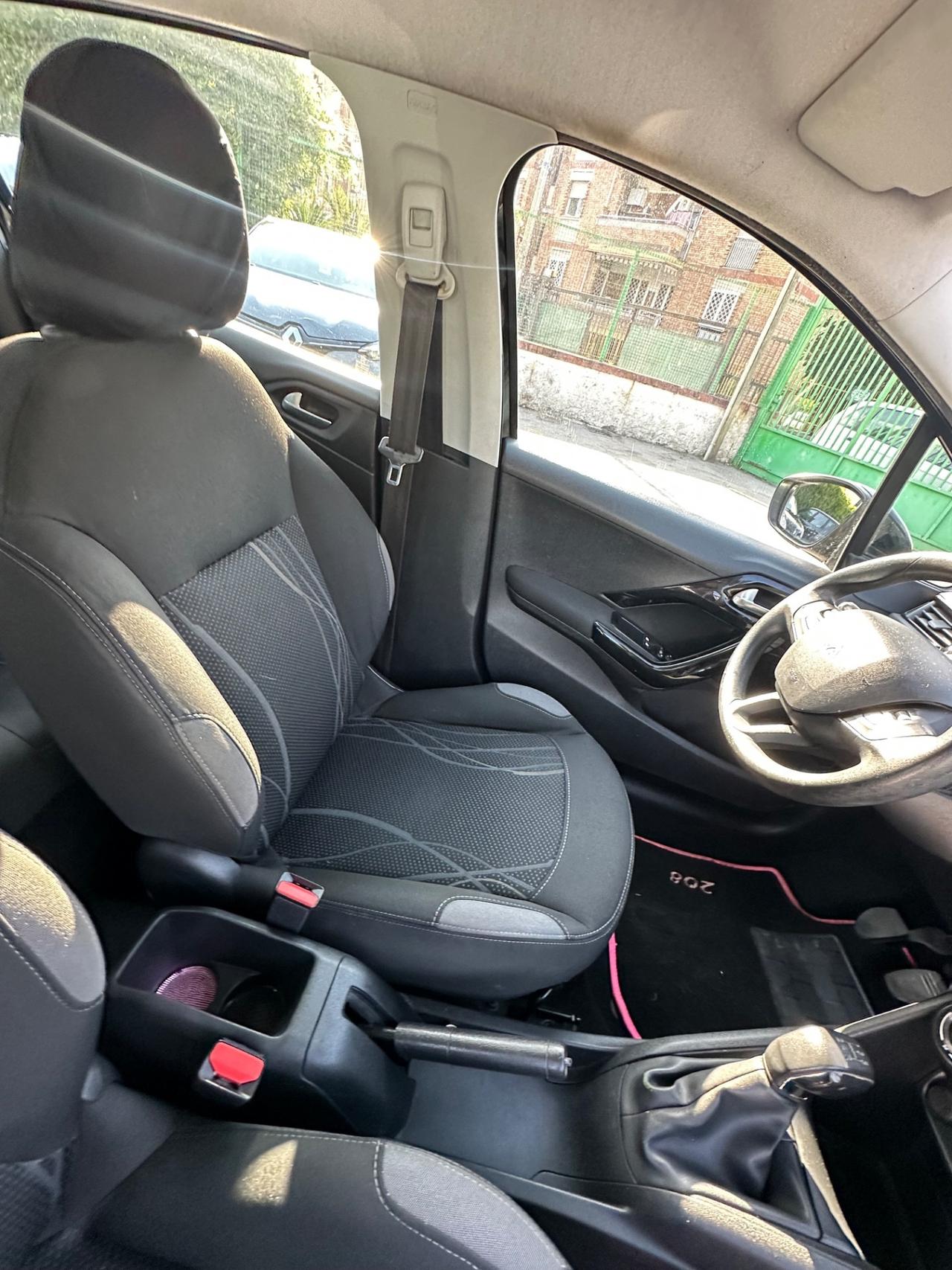 Peugeot 208 1.2 VTi 82 CV 5 porte Access