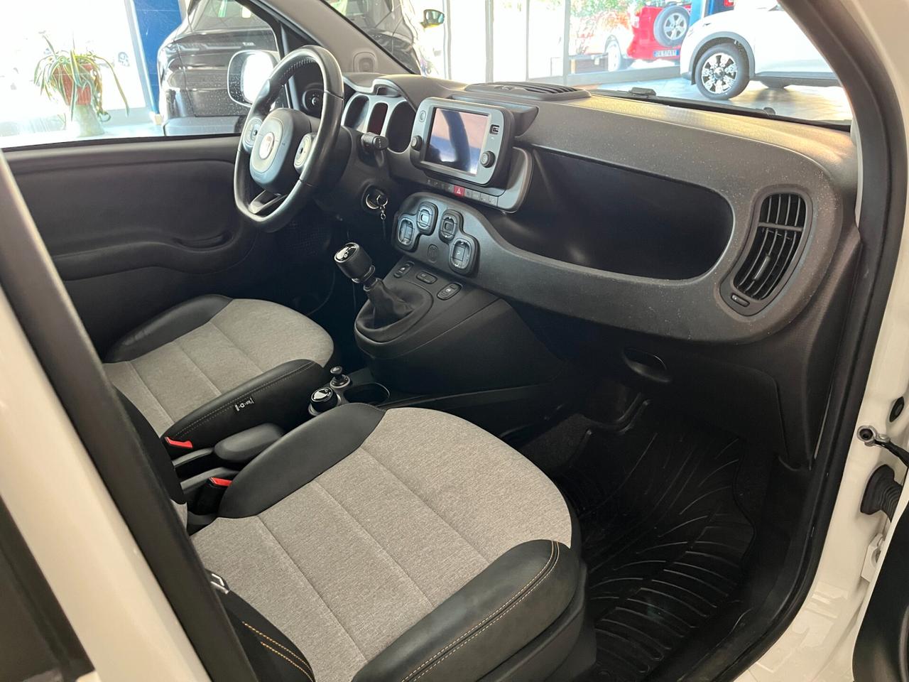 Fiat Panda 0.9 TwinAir Turbo 4x4 Cross-NEOPATENTATI-