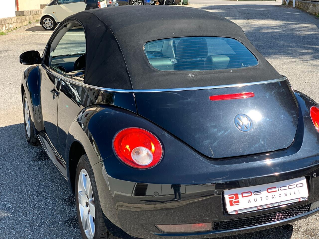 Volkswagen New Beetle 1.6 Cabrio