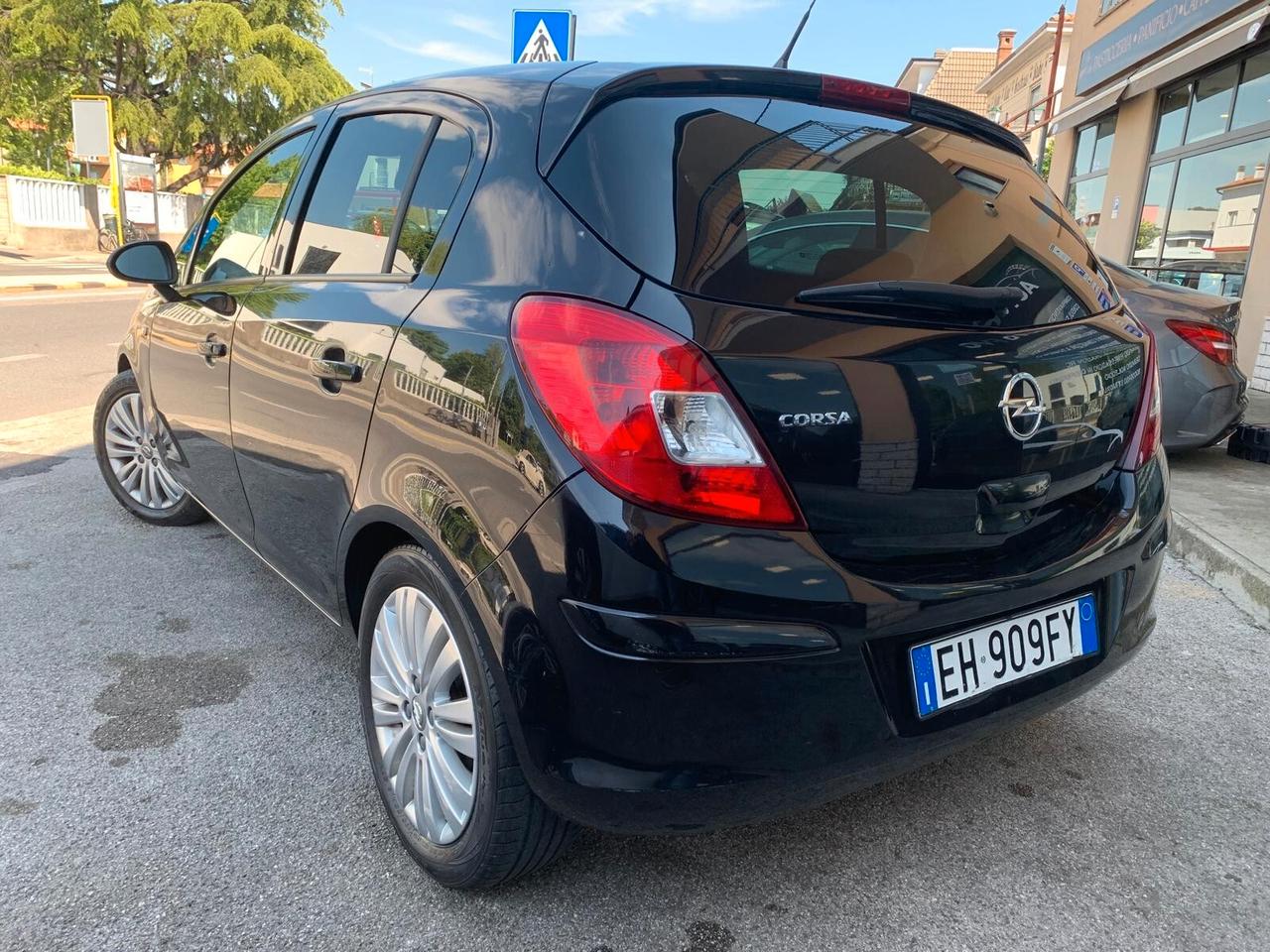 Opel Corsa 1.2 benz Catena Neopat. Unicoprop.