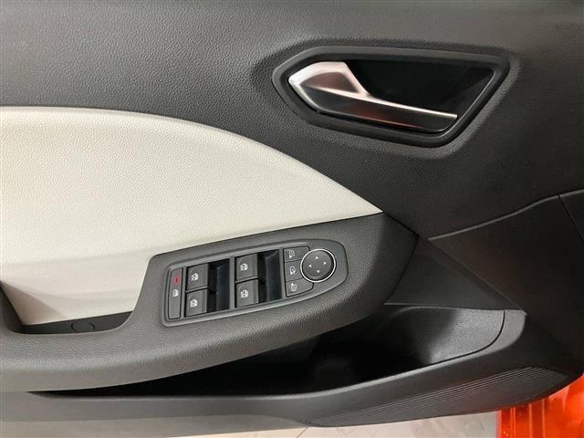 RENAULT Clio 5 Porte 1.6 E-Tech full hybrid 145cv Techno A