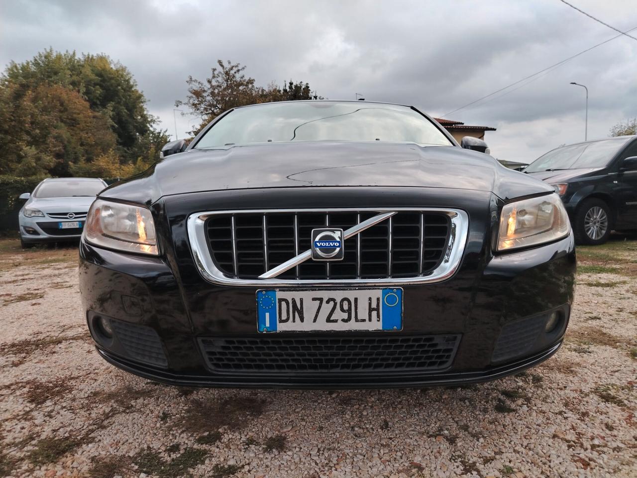 Volvo V70 2.4 D5 Summum