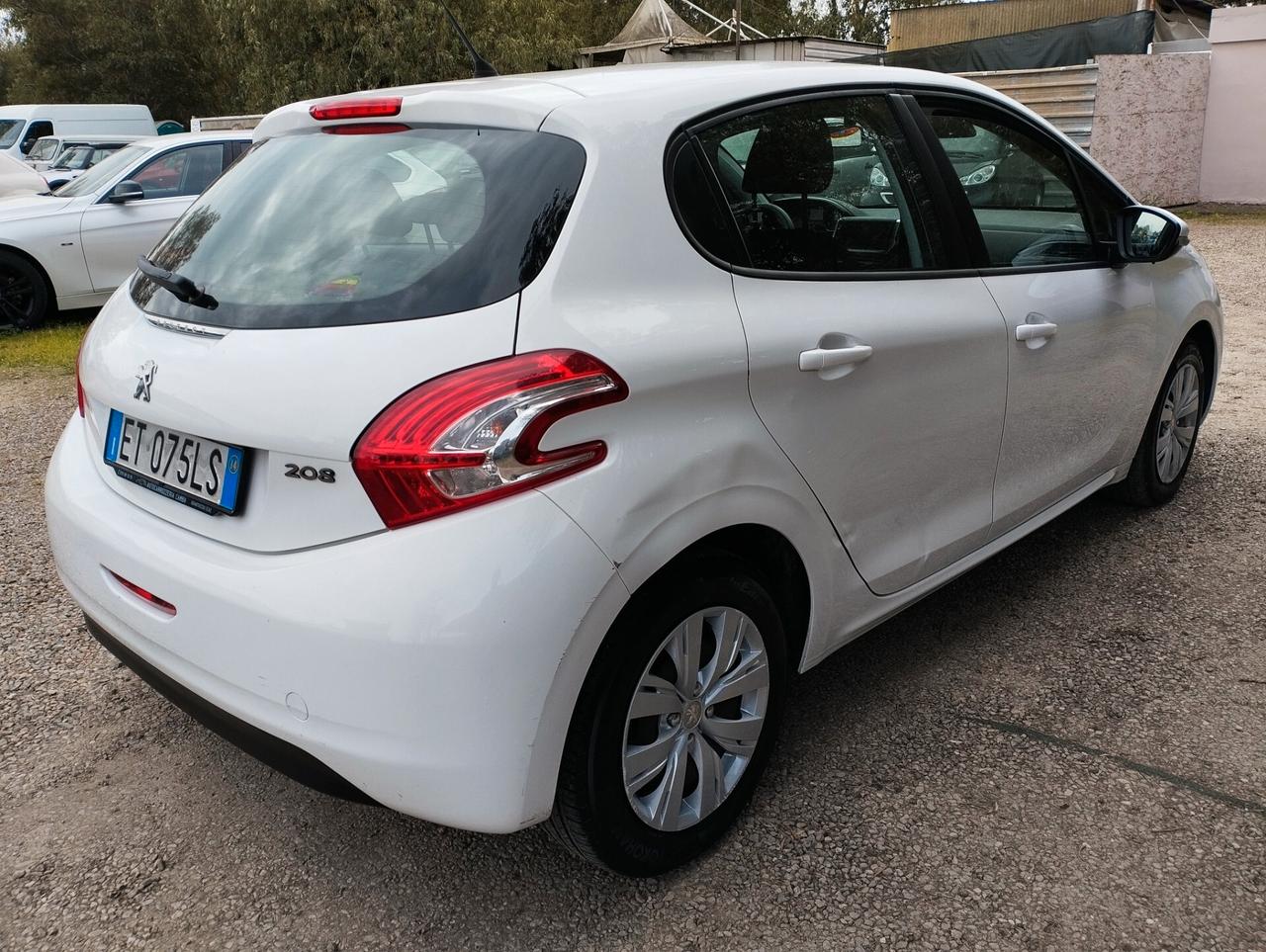 Peugeot 208 1.2 VTi 82 CV 5 porte Allure