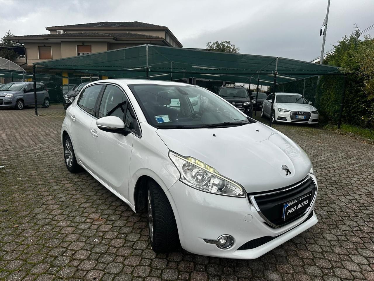 Peugeot 208 PureTech 82 ETG5 S&S 5 porte Allure