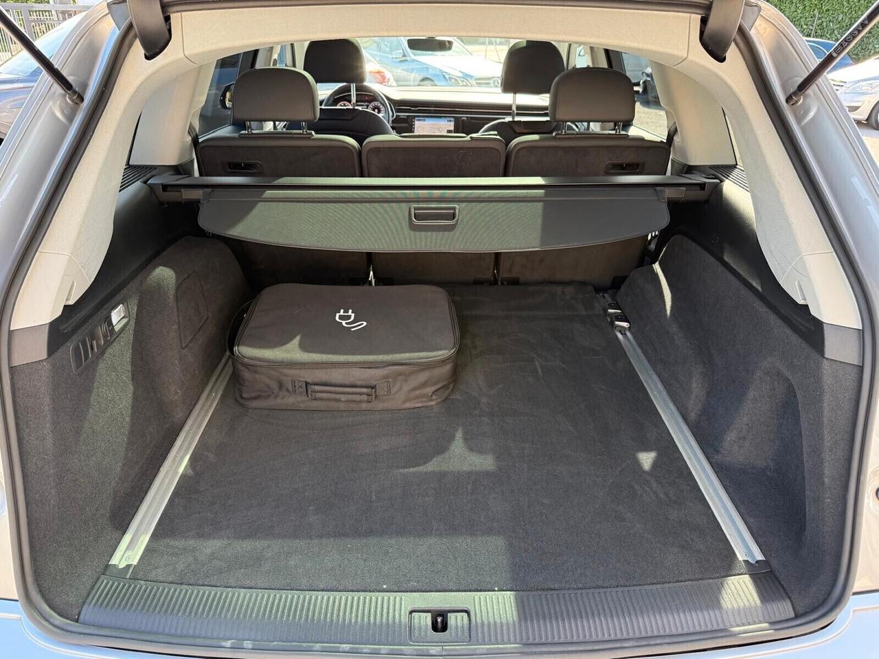 Audi Q7 55 TFSI quattro tiptronic Business