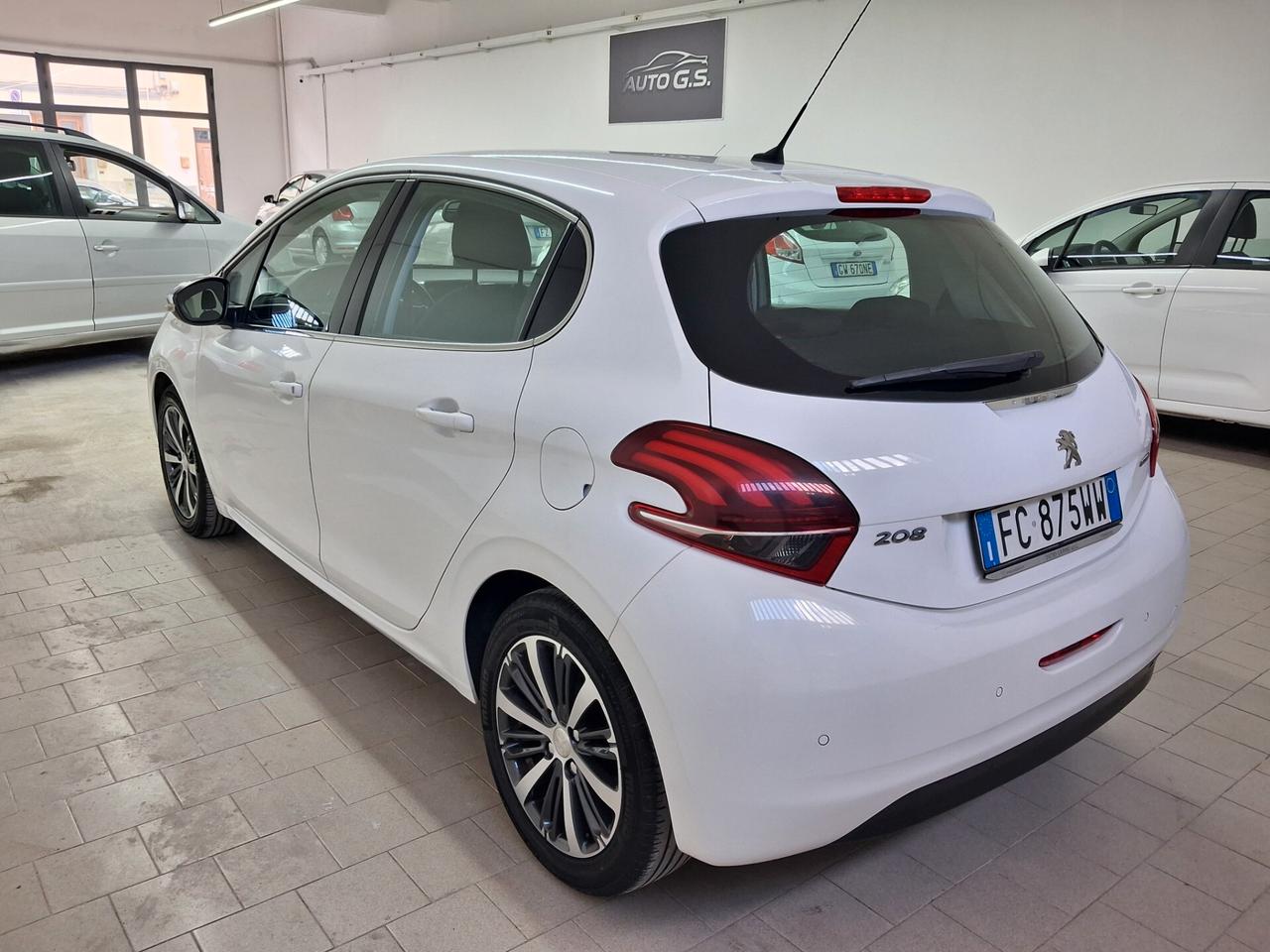 Peugeot 208 PureTech 82 5 porte Allure