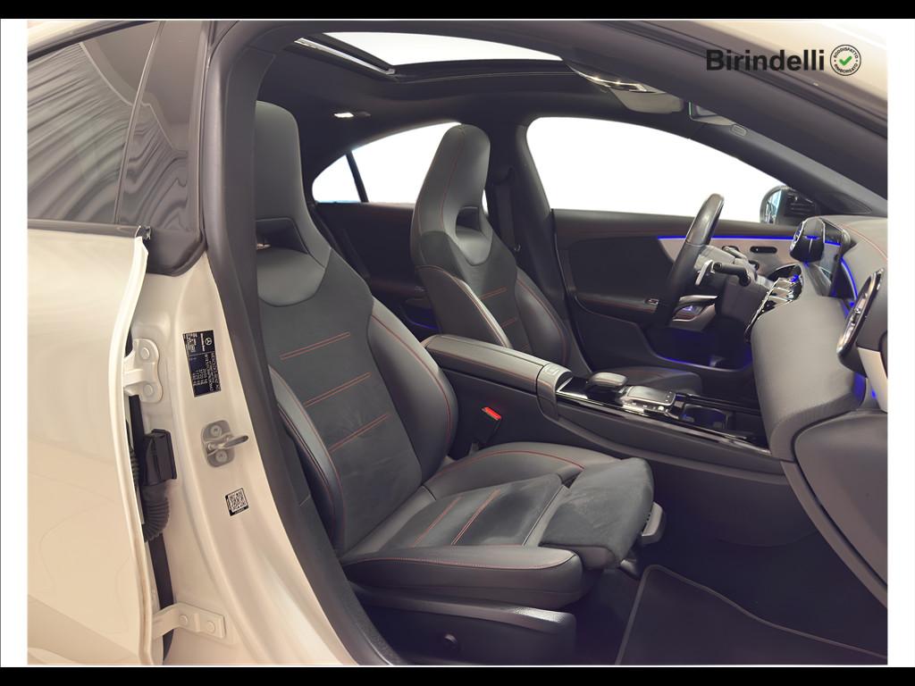 Mercedes-Benz CLA Coupé (C118) - CLA 200 d Automatic Premium