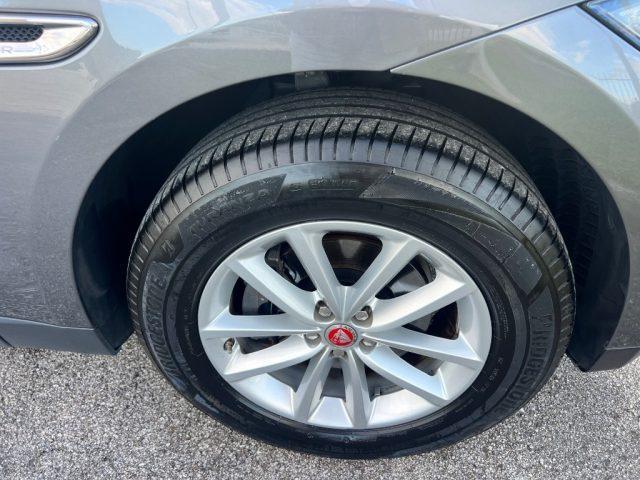 JAGUAR F-Pace 2.0 D 180 CV AWD aut. Prestige