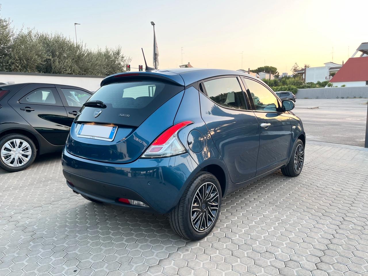 Lancia Ypsilon 1.0 FireFly 5 porte S&S Hybrid Gold