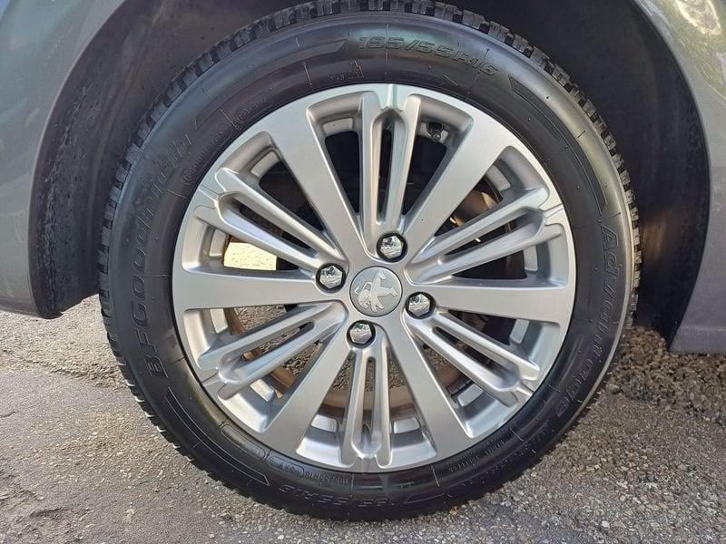 Peugeot 208 208 5p 1.2 puretech 82cv KM CERTIFICATI-GARANZIA