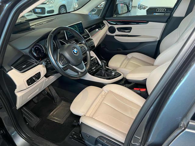 BMW 218 i Active Tourer Luxury