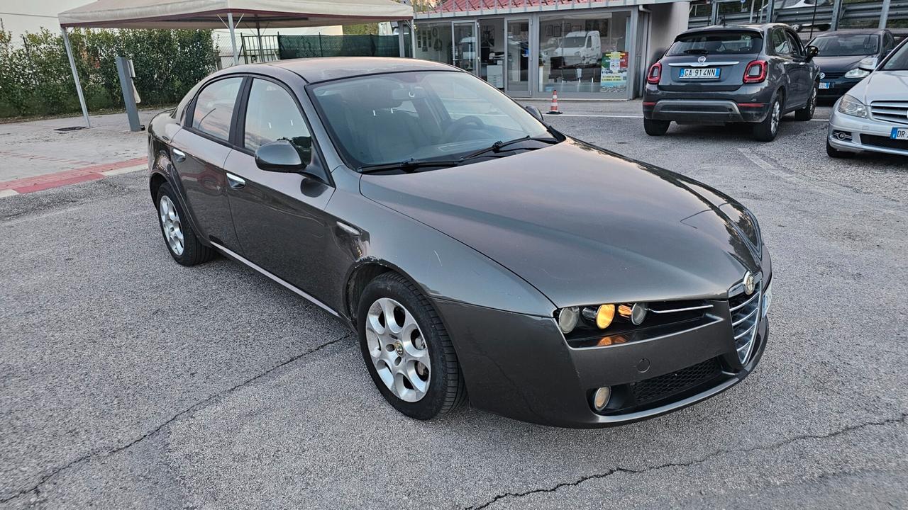 Alfa Romeo 159 1.9 JTDm Distinctive