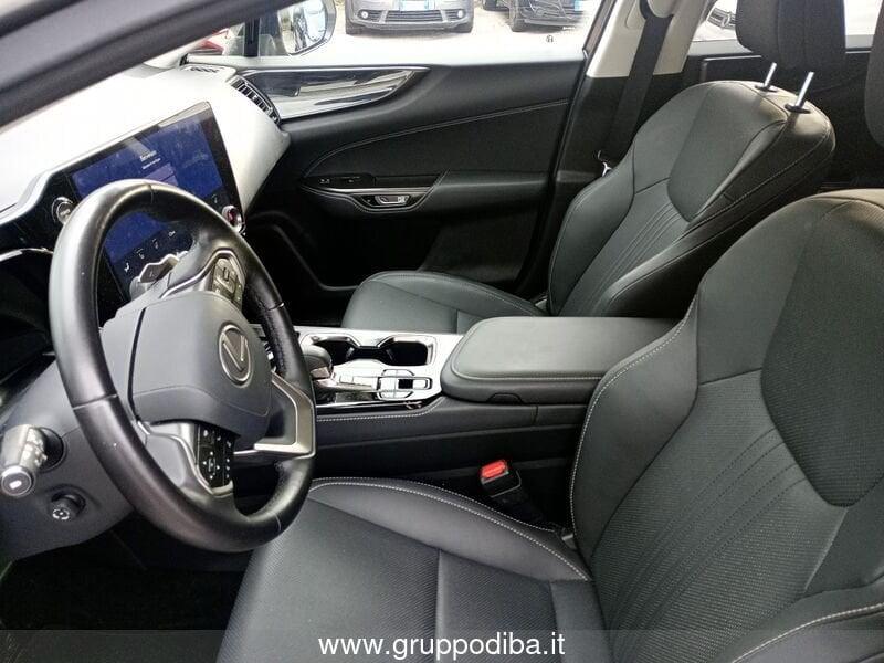 Lexus NX II 2022 450h+ 2.5 phev Premium 4wd e-cvt