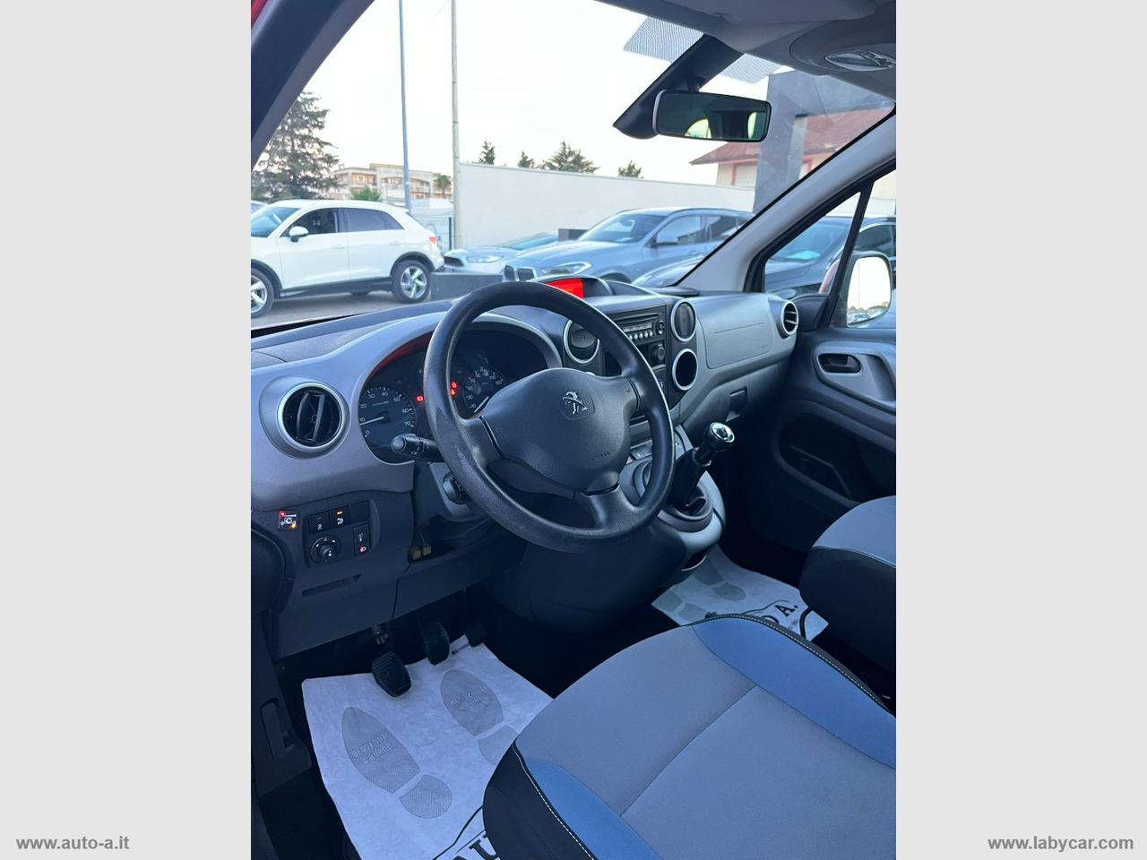 PEUGEOT Partner Tepee VTi 120 Active