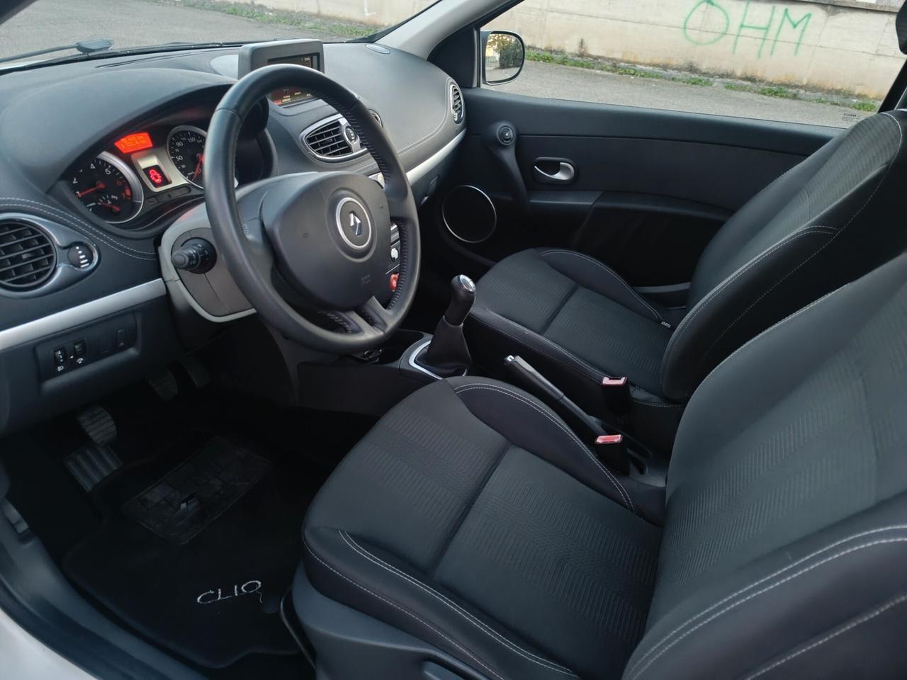 Renault Clio 1.2 benzina SOLAMENTE 69.000 KM