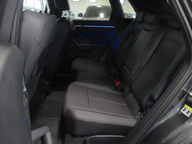 Audi Q3 SUV (35) Blackline 2.0 TDI 150CV S-Tronic