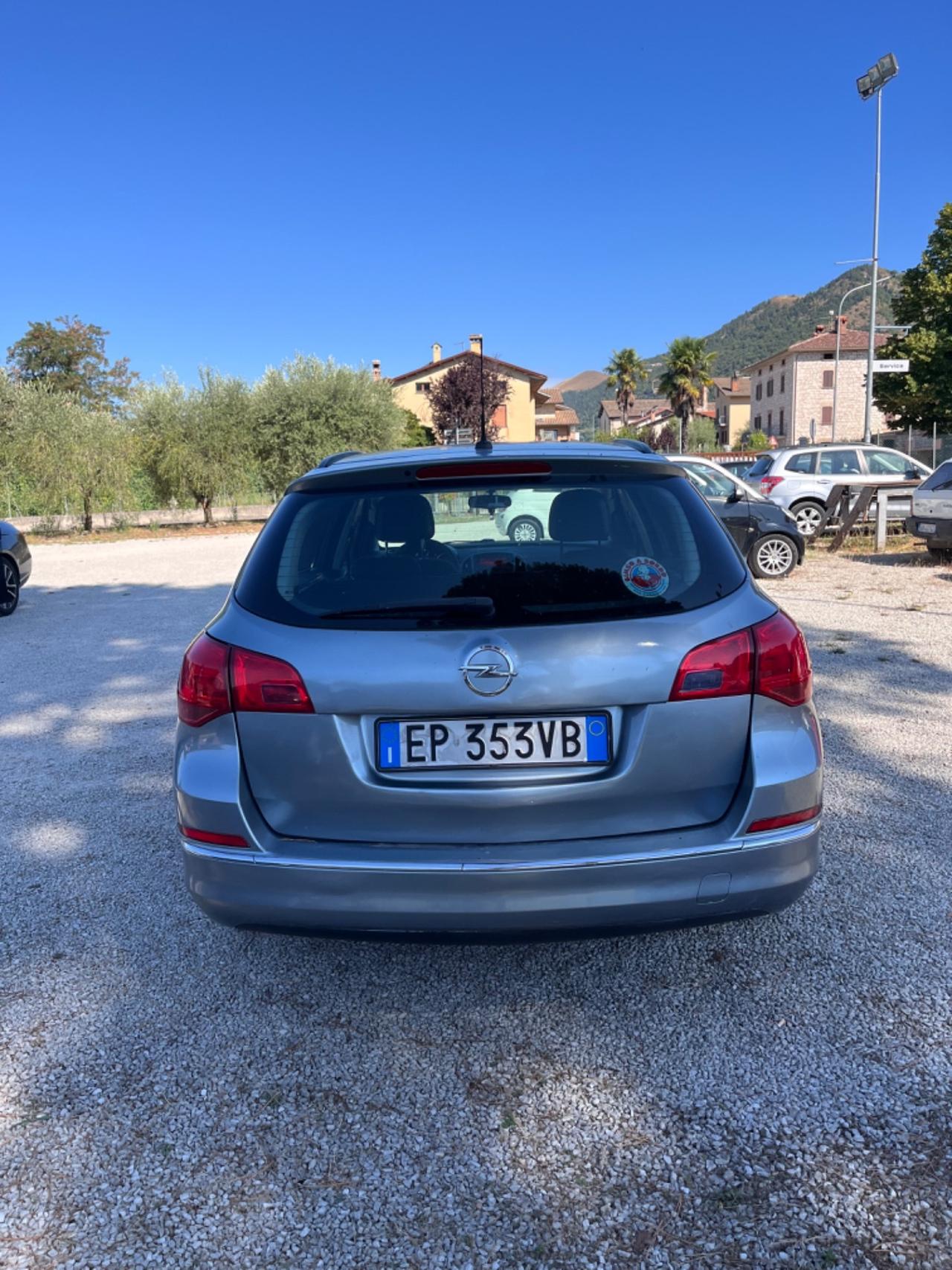 Opel Astra 1.7 CDTI 110 CV 2014 Sports Tourer Cosmo