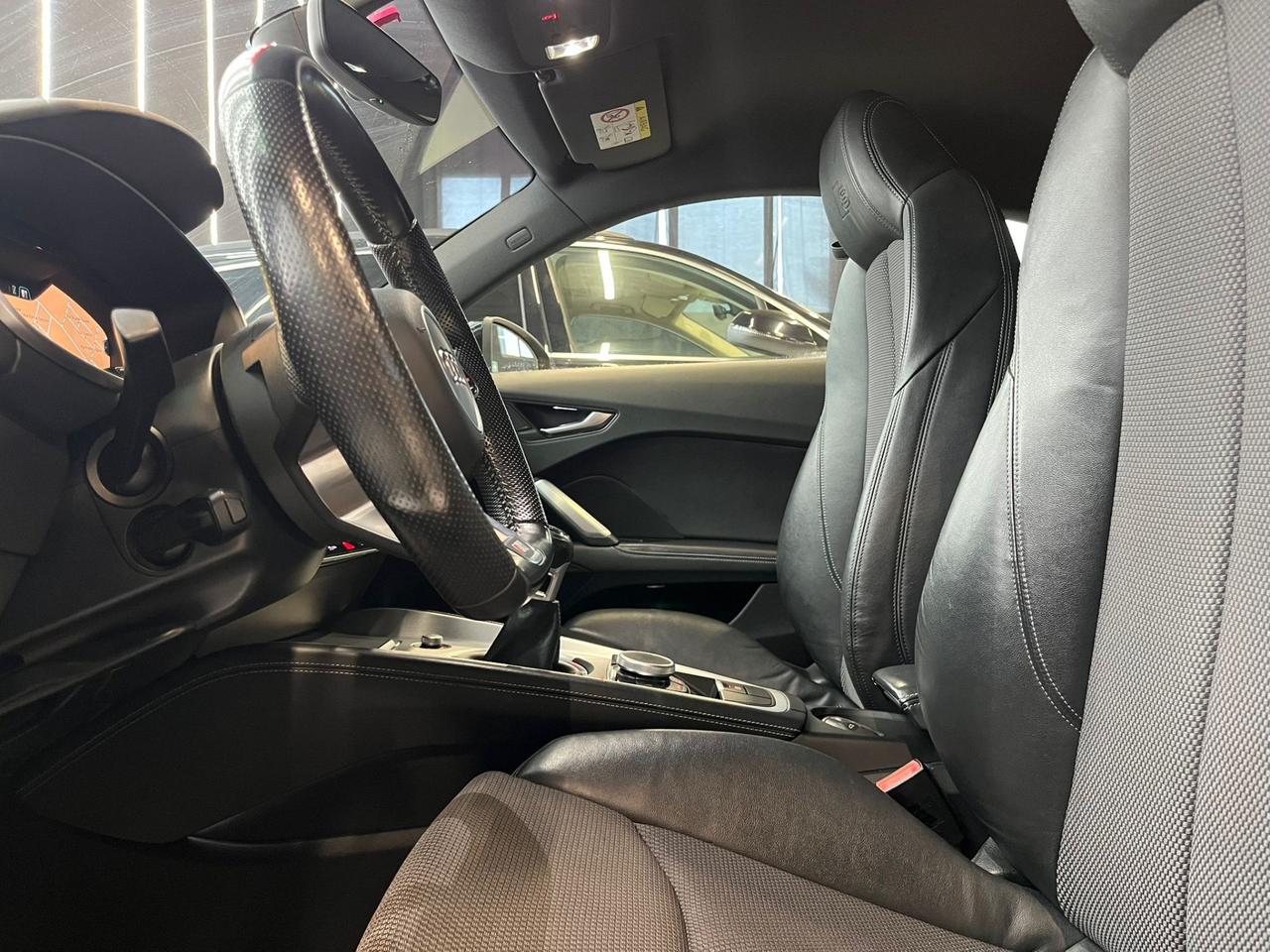 Audi TT Coupé 2.0 TDI ultra ALLESTIMENTO TTS