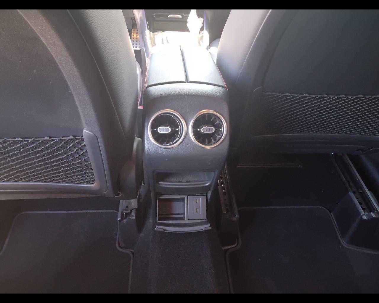 Mercedes-Benz GLA-H247 2020 - GLA 200 d Premium auto