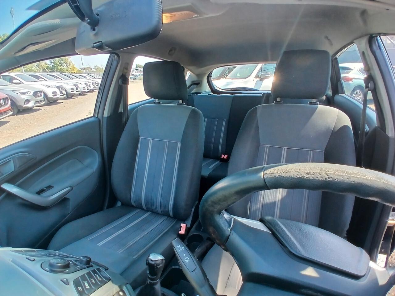 Ford Fiesta 1.4 5p Bz.- GPL Titanium