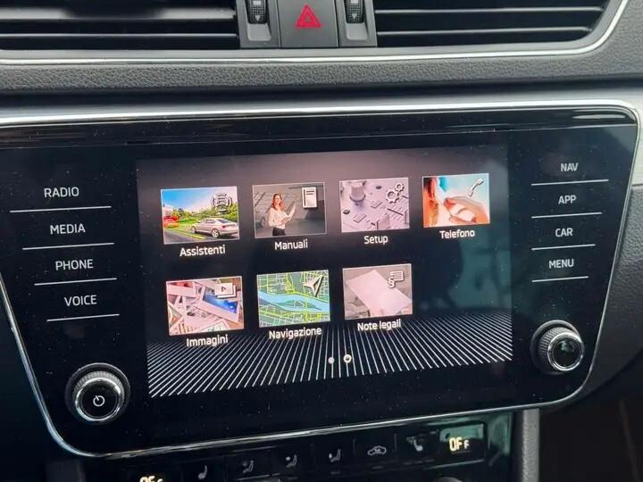 Skoda Superb 2.0 TDI EVO 122 CV SCR DSG Wagon Style