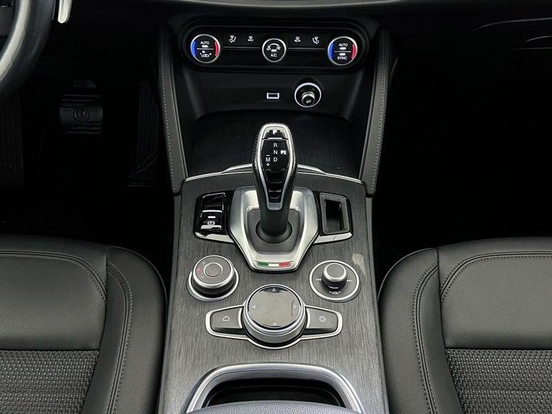 Alfa Romeo Stelvio 2.2 Turbodiesel 190 CV AT8 Q4 Super