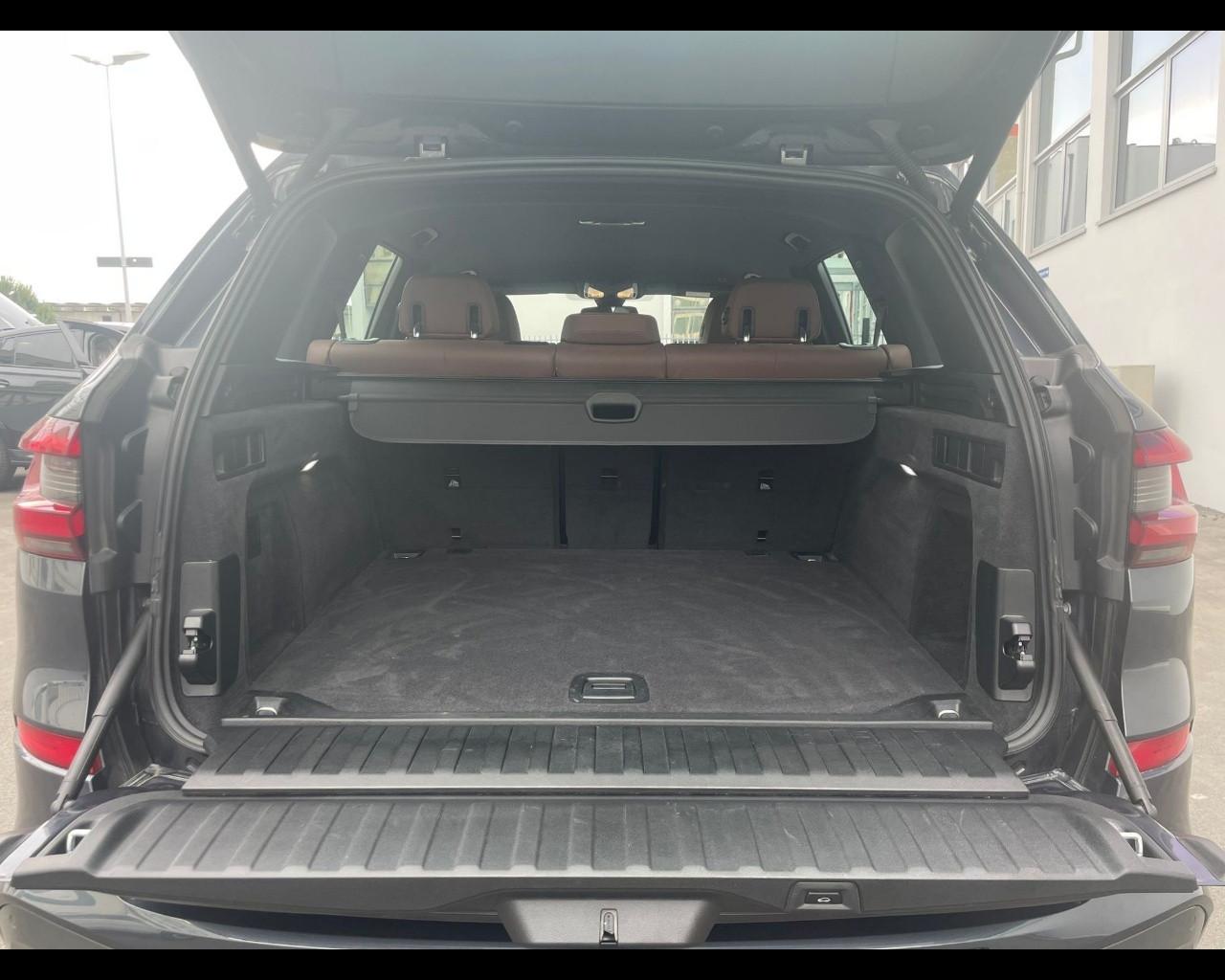 BMW X5 (G05/F95) - X5 xDrive30d 48V Msport