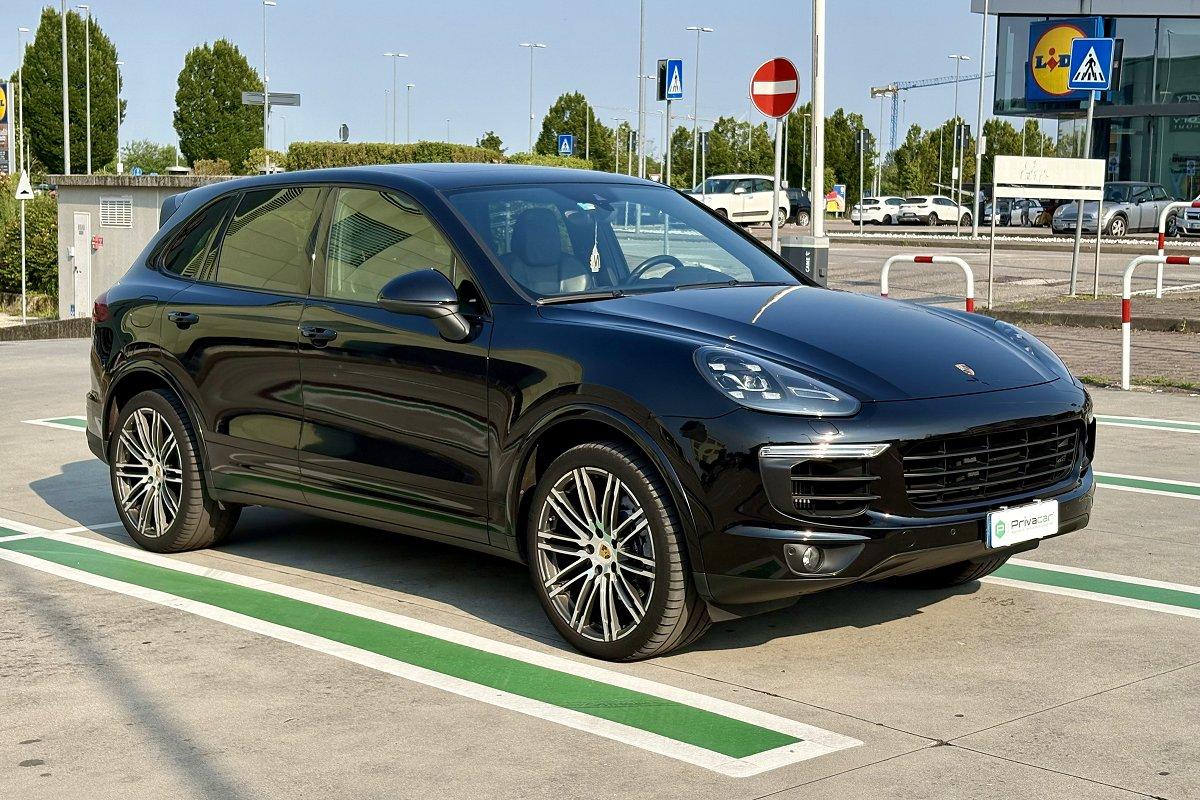 PORSCHE Cayenne 3.0 Diesel Platinum Edition