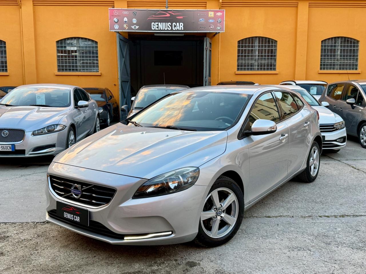 Volvo V40 D2 1.6 Summum