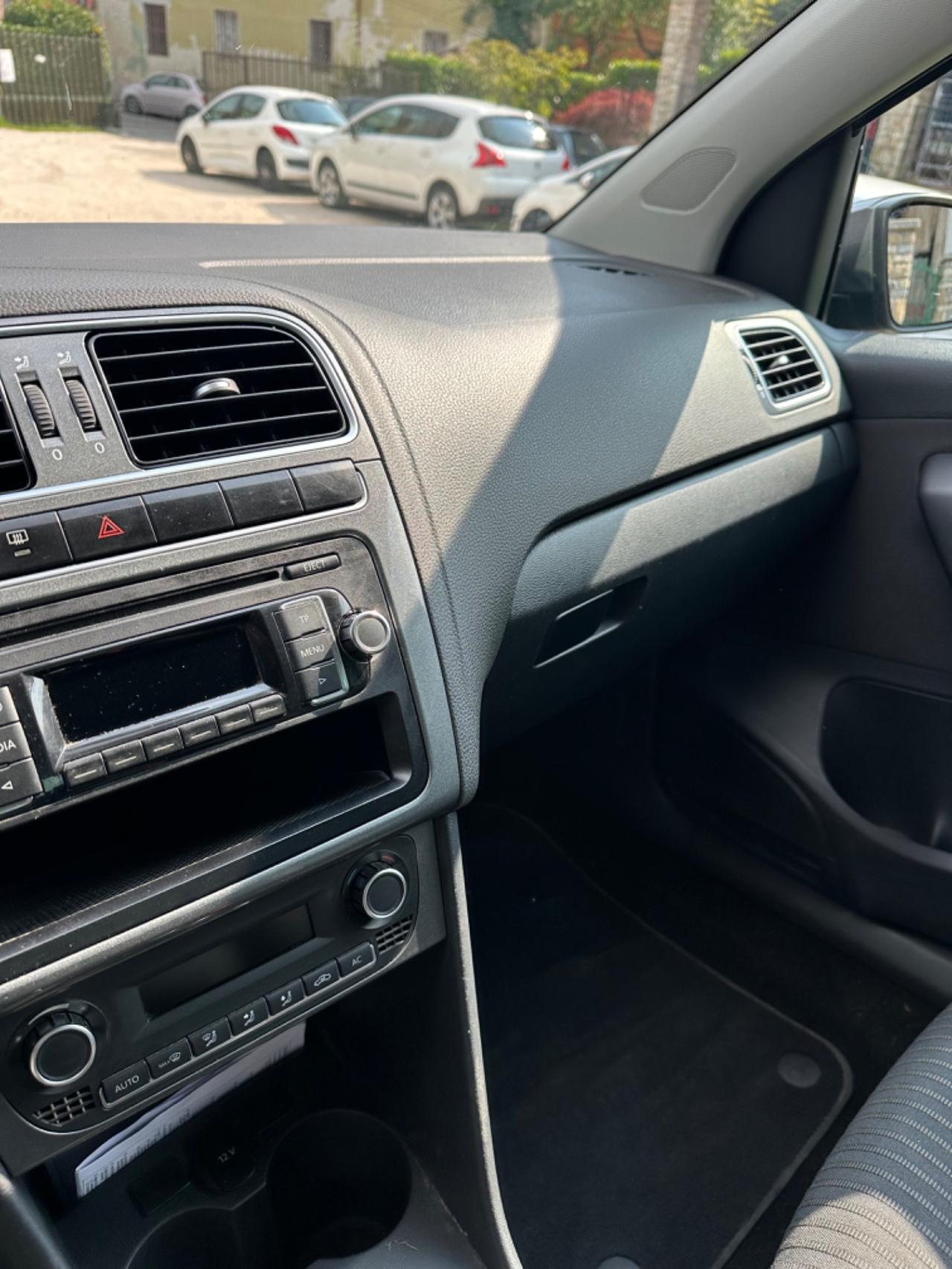 Volkswagen POLO 1.6 TDI 90CV HIGHLINE NEOPAT KMCERR