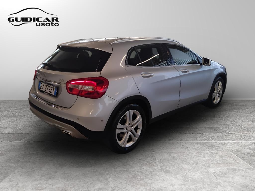 Mercedes-Benz GLA-X156 2014 - GLA 200 d (cdi) Sport