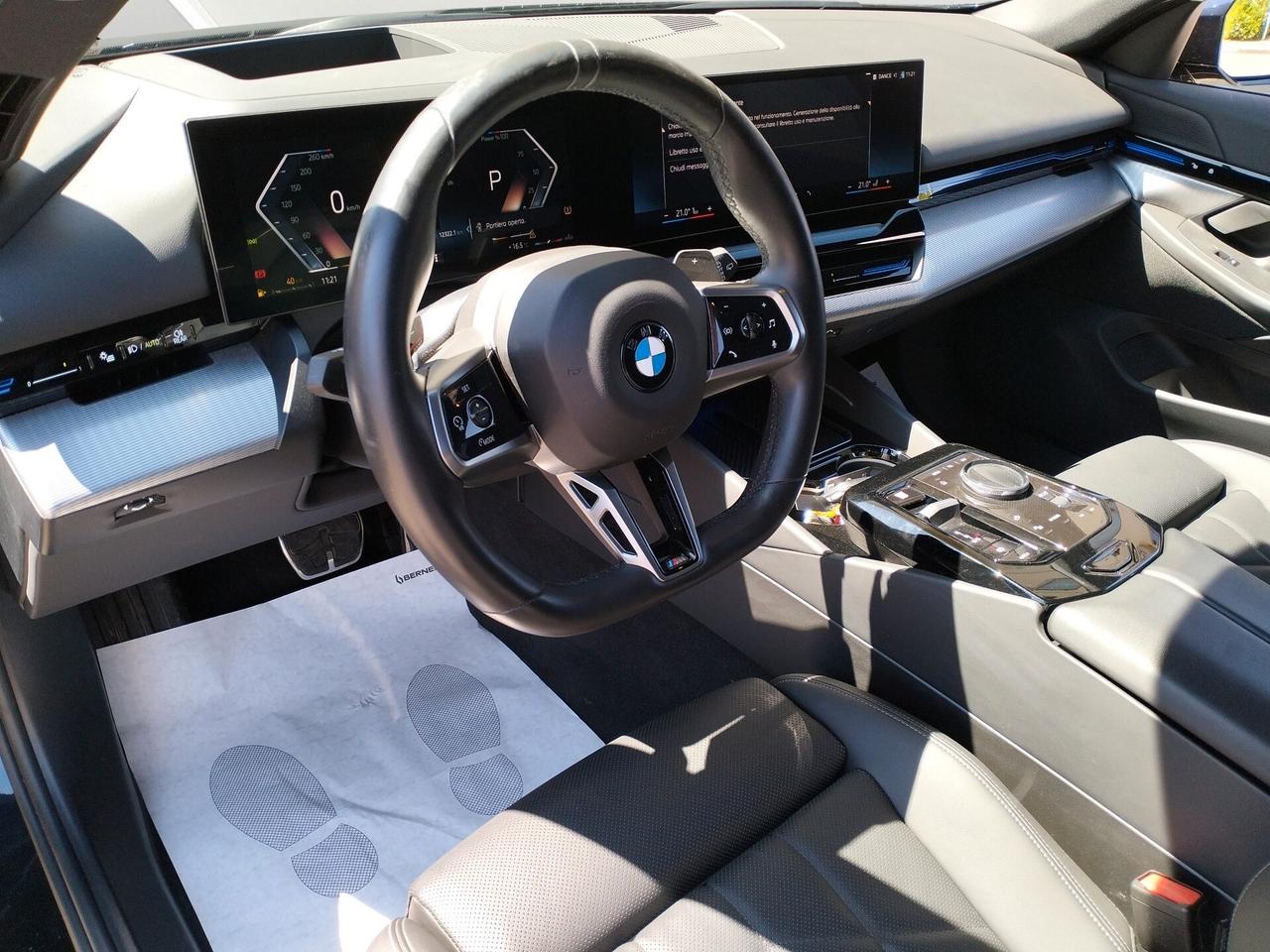 BMW 520d Serie 5 G61 Touring 48V xdrive MSport Pro auto IVA ESPOSTA
