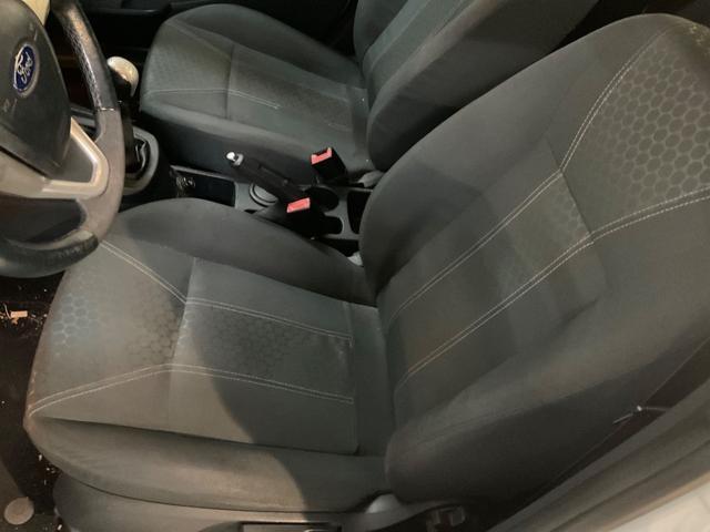 FORD Fiesta 1.4 TDCi 70CV 5 porte Titanium