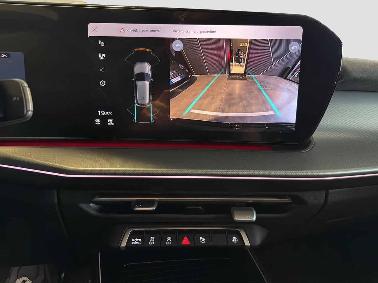 Audi Q3 2.0 tdi 150cv S-Line edition s-tronic Tetto 2026