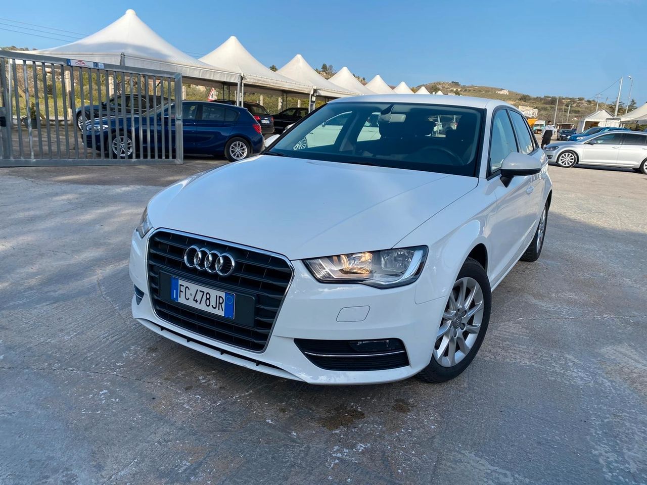 Audi A3 1.6 TDI clean diesel Young NAVI