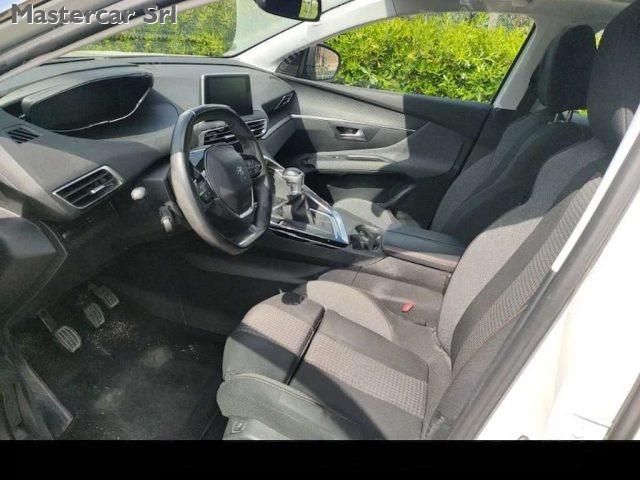 PEUGEOT 3008 3008 1.5 bluehdi Business tg: FT845ET