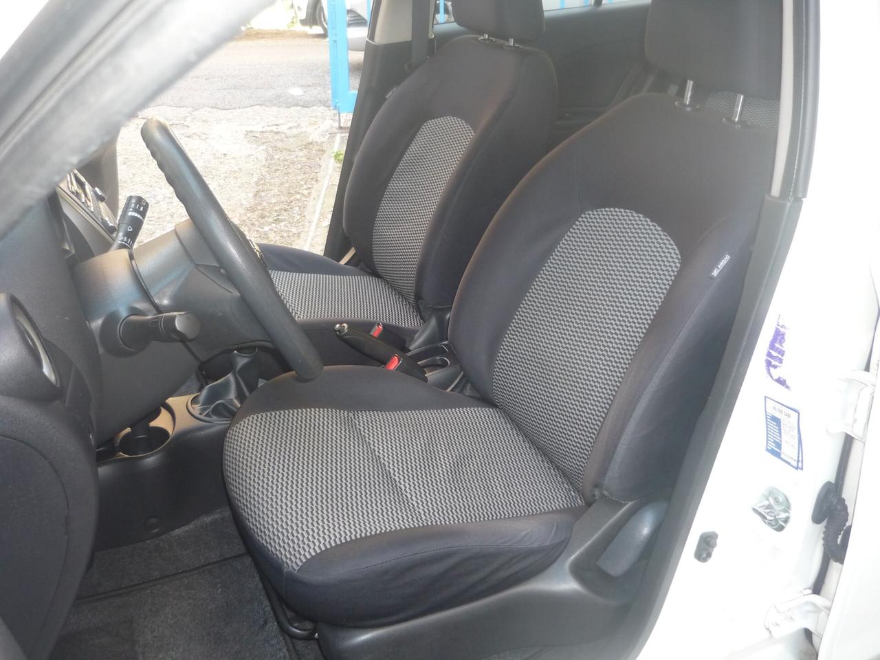 Nissan Micra 1.2 12V 5 porte Acenta Young