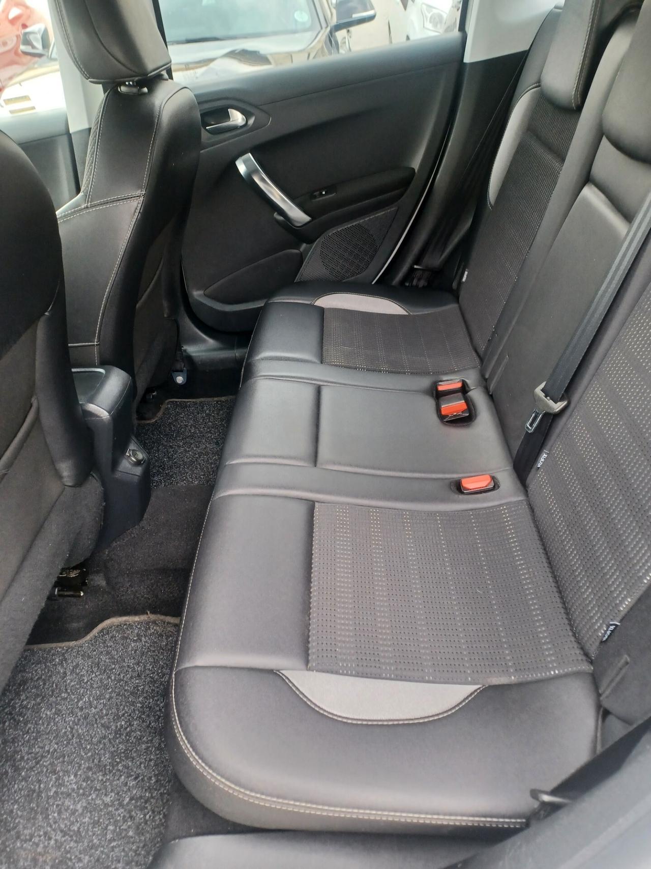 Peugeot 2008 1.6 HDI ALLURE UNICO PROPRIETARIO