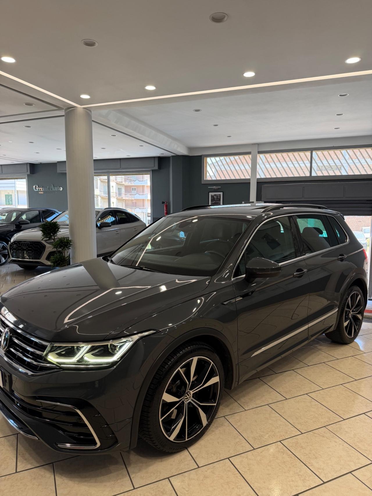 Volkswagen Tiguan 2.0 TDI 200 CV SCR DSG 4MOTION R-Line