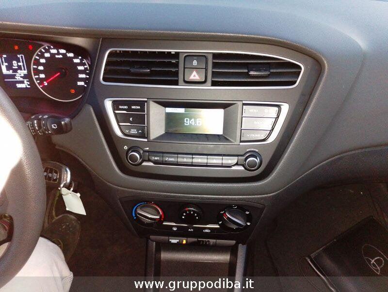 Hyundai i20 2018 Benzina 5p 1.2 mpi Advanced 75cv