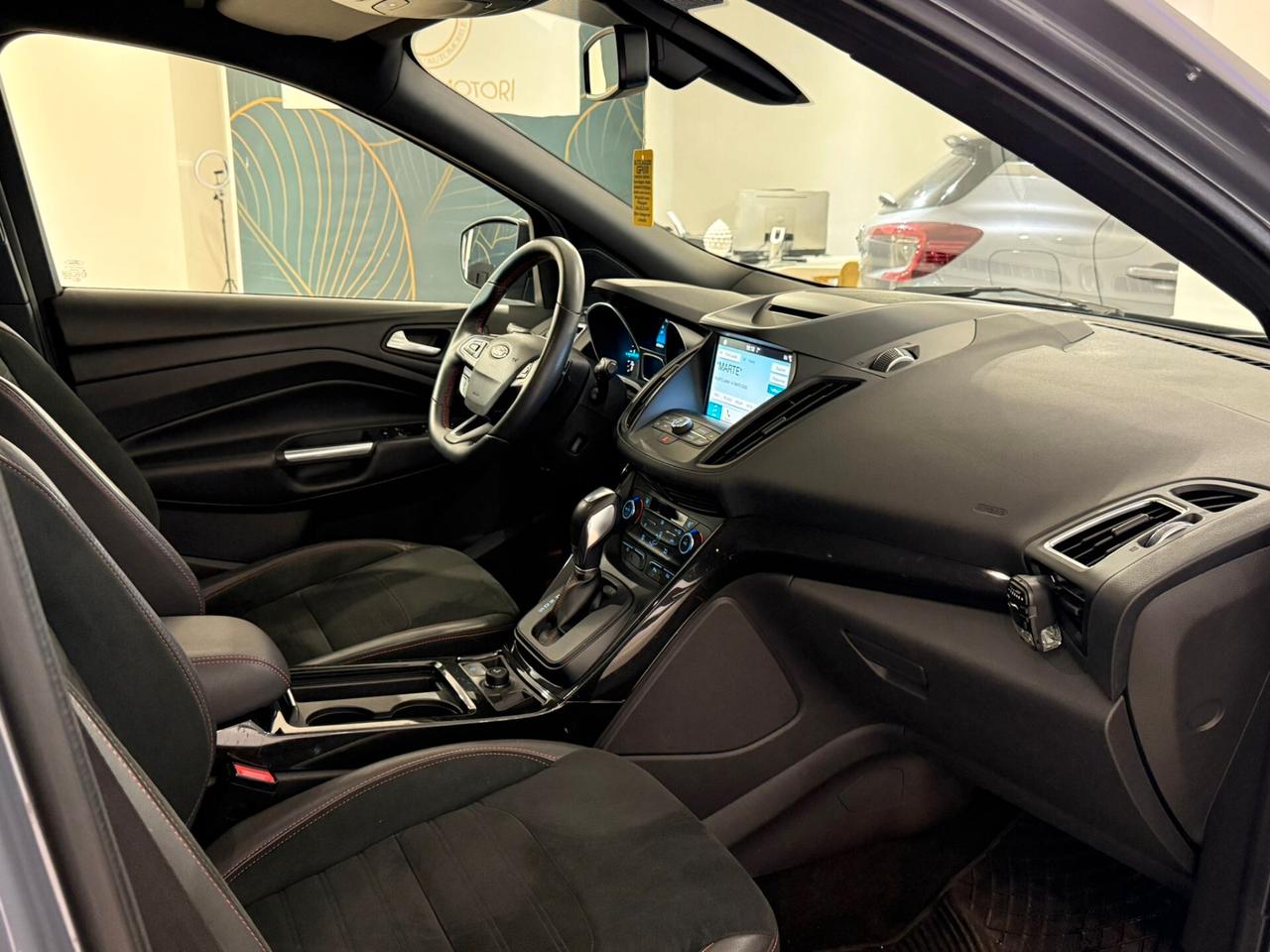 Ford Kuga 2.0 Tdci 120CV ST Line 90.000 KM