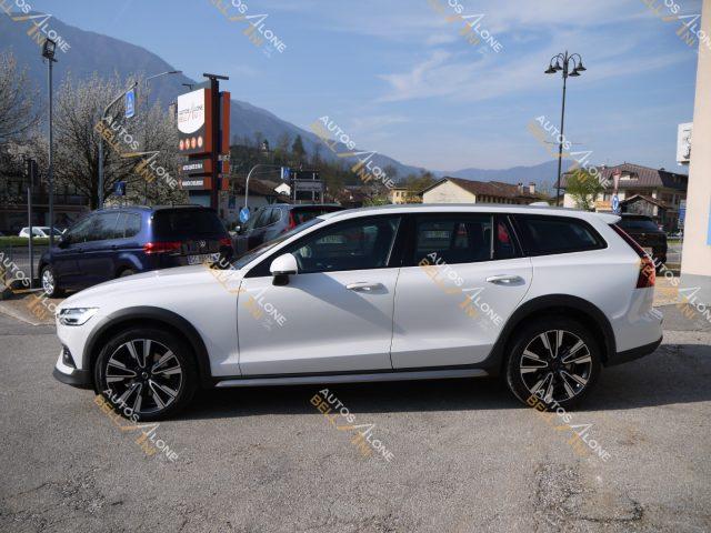 VOLVO V60 Cross Country B4 (d) AWD Geartronic Business Pro Line