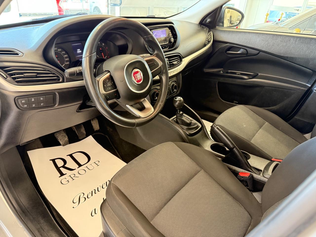 Fiat Tipo 5p 1.4 Lounge 95cv 1 proprietario ok neopatentati