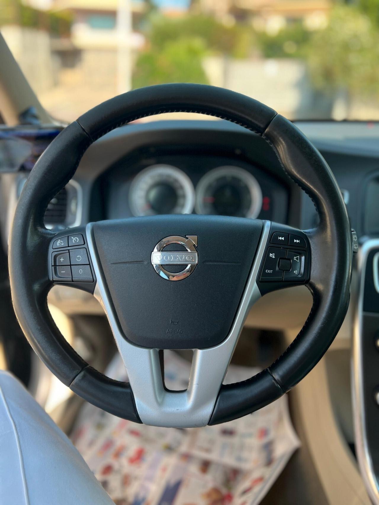 Volvo V60 D3 Geartronic Summum