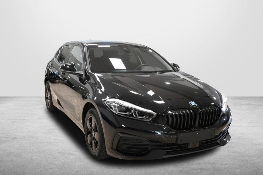 Bmw 116 116D 6M BUSINESS ADVANTAGE ( FARI LED - COCKPIT PDC NAVI MIRROR CRUISE ) KM 23000
